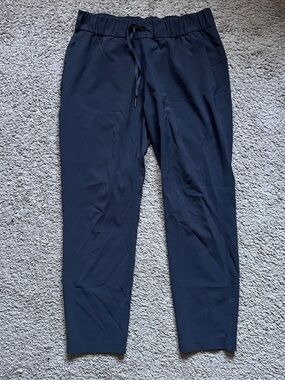 $118 Lululemon Blue Tide On The Tide Jogger Pant size 8 28”